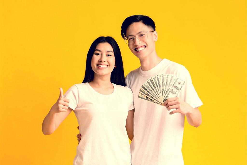 Asian Couple Money Loan